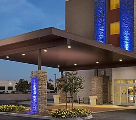 Holiday Inn Express Visalia-Sequoia Gateway Area By Ihg Exteriér fotografie